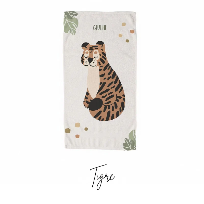 Toalla personalizada con nombre Lazy Jungle (varios diseños disponibles)
