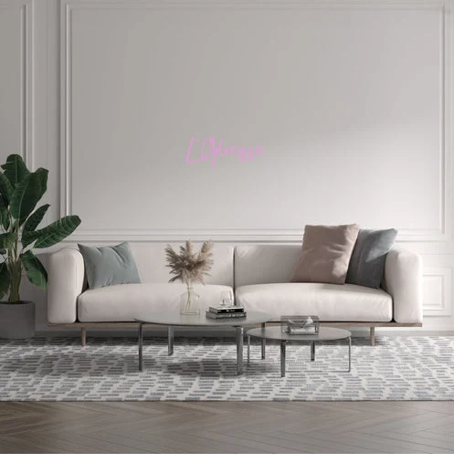 Custom text: L'Adresse
