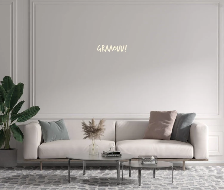 Custom text: GRAAOUU!