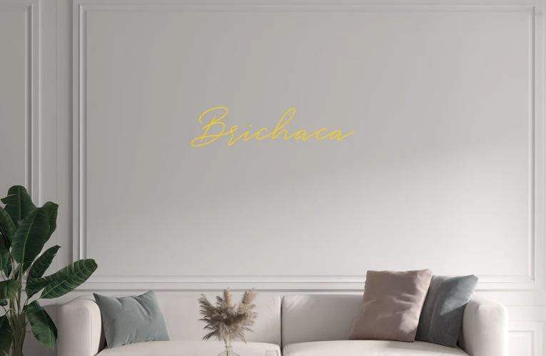 Custom text: Brichaca