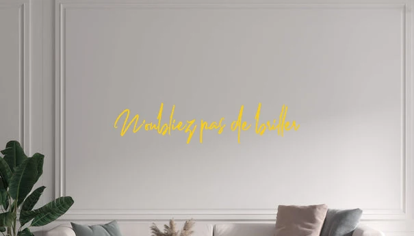 Custom text: N'oubliez pas de briller