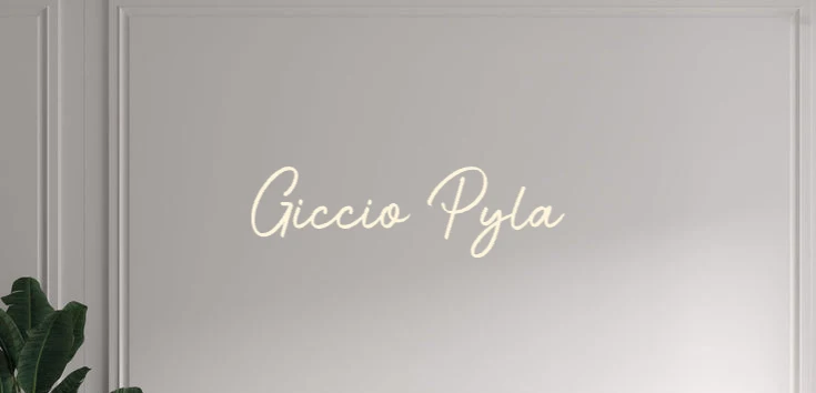 Custom text: Giccio Pyla