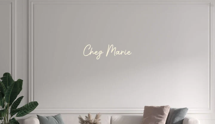 Custom text: Chez Marie