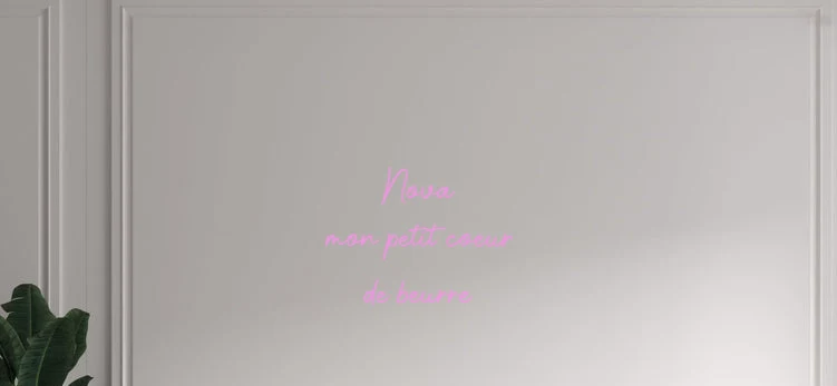 Custom text: Nova mon petit coeur de beurre