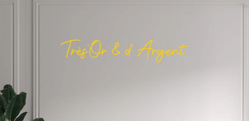 Custom text: Très'Or & d' Argent