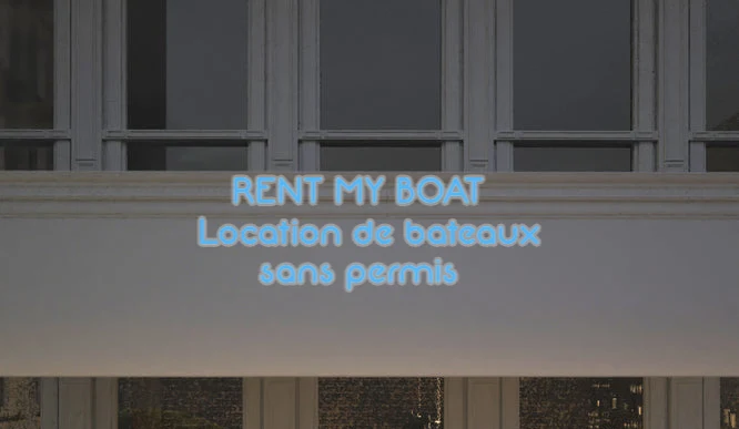 Custom text: RENT MY BOAT Location de bateaux sans permis