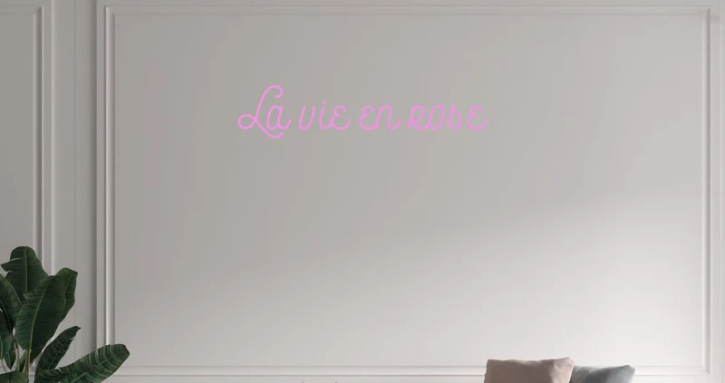 Custom text: La vie en rose