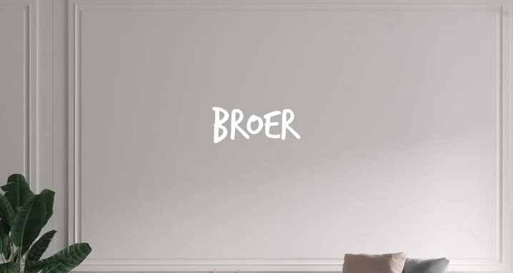 Custom text: BROER