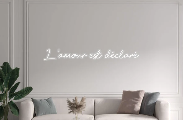 Custom text: L'amour est déclaré