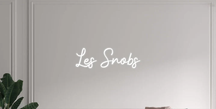 Custom text: Les Snobs