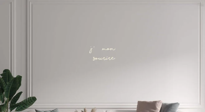 Custom text: J ' ❤️ mon sourire 🦷