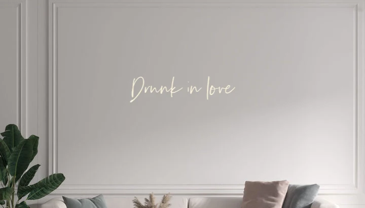 Custom text: Drunk in love
