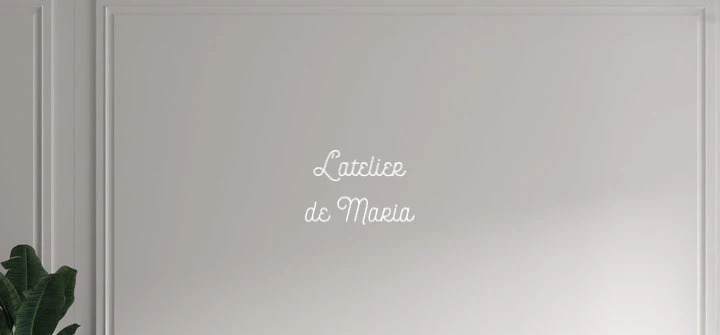 Custom text: L' atelier de Maria