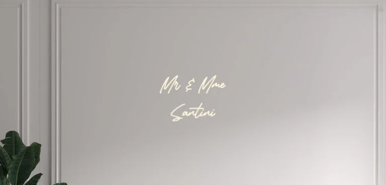 Custom text: Mr & Mme Santini