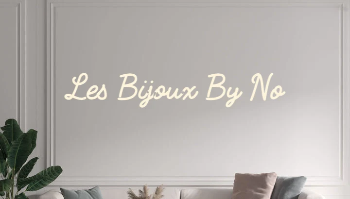Custom text: Les Bijoux By No