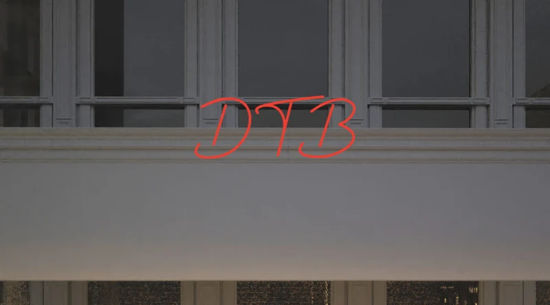 Custom text: DTB