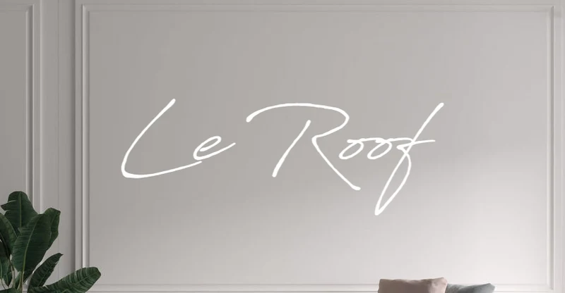 Custom text: Le Roof