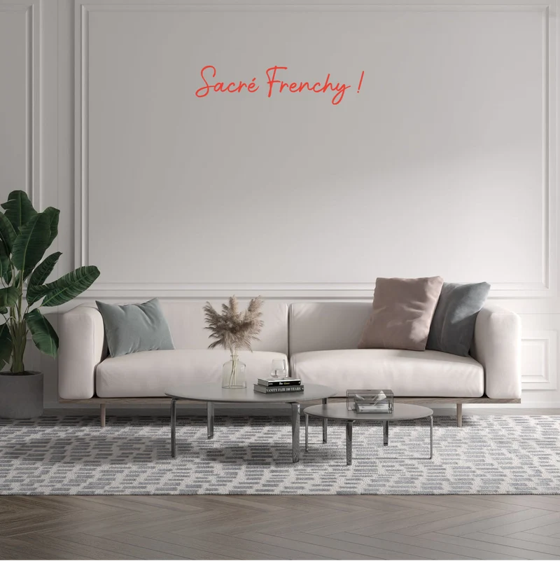 Custom text: Sacré Frenchy !