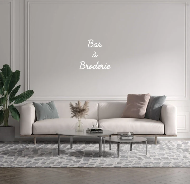 Custom text: Bar à Broderie