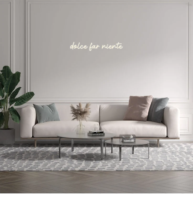 Custom text: dolce far niente