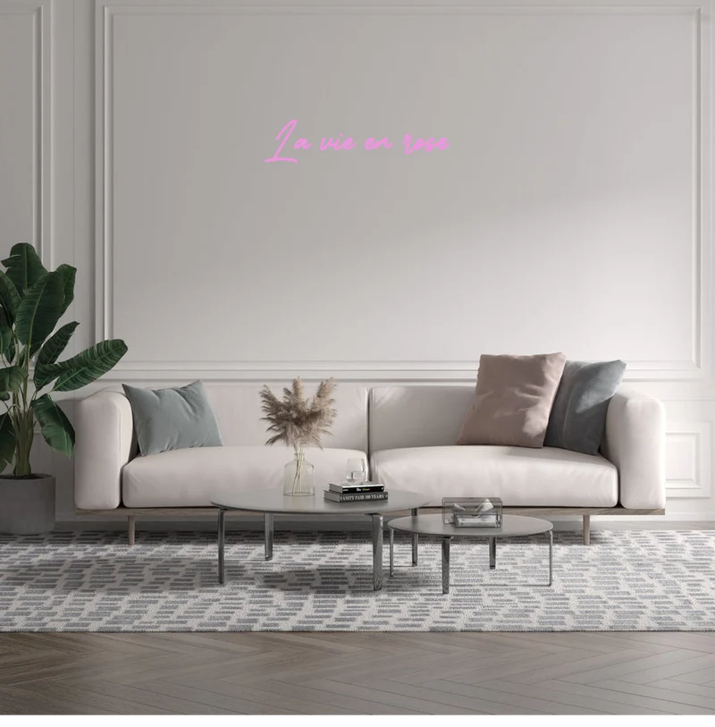 Custom text: La vie en rose