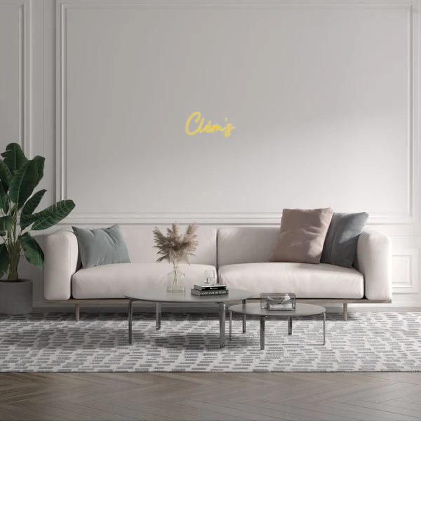 Custom text: Clém's