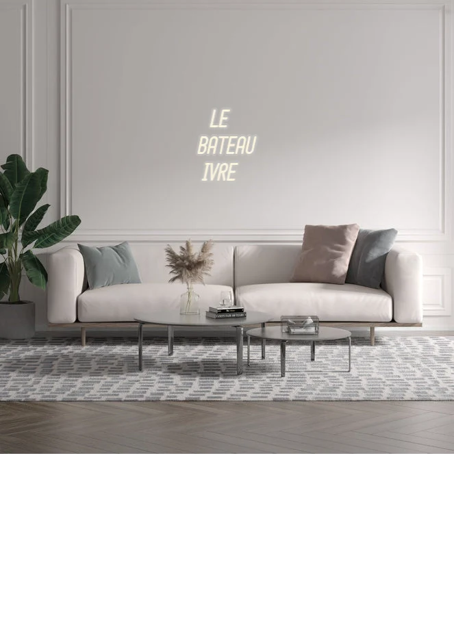 Custom text: LE BATEAU IVRE