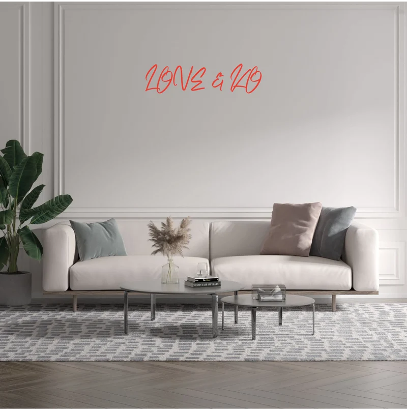 Custom text: LOVE & KO