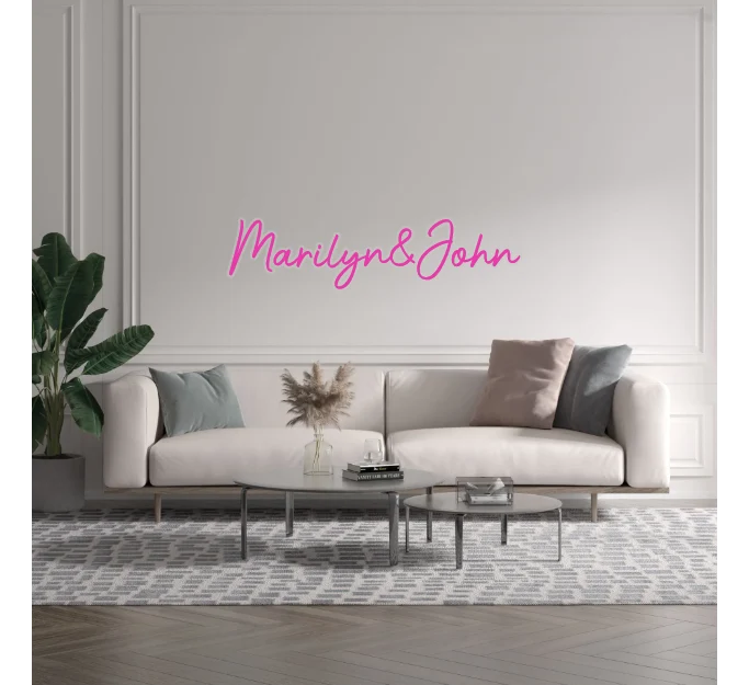 Custom text: Marilyn&John