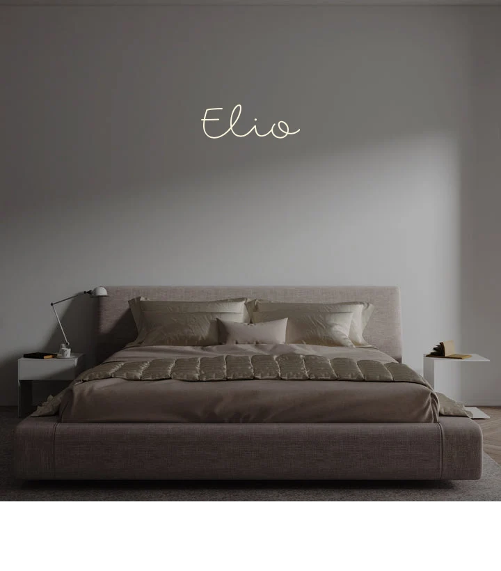 Custom text: Elio