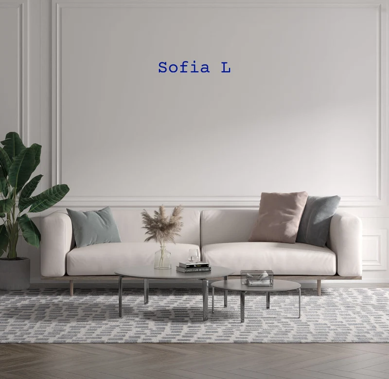 Custom text: Sofia L