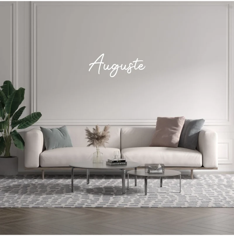 Custom text: Auguste