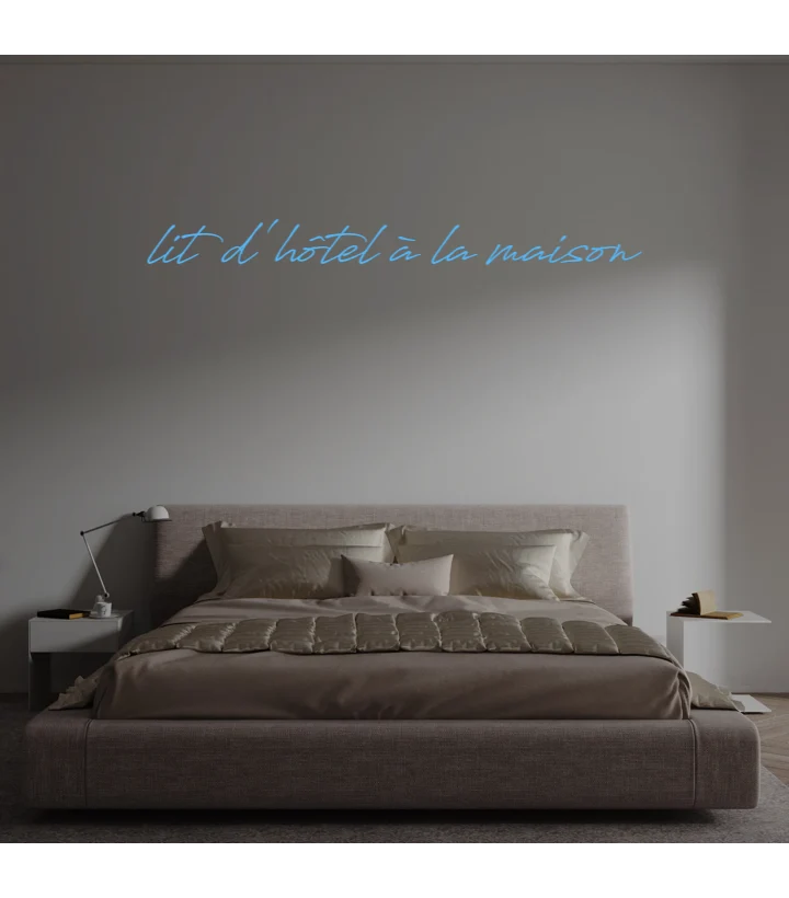 Custom text: lit d'hôtel à la maison
