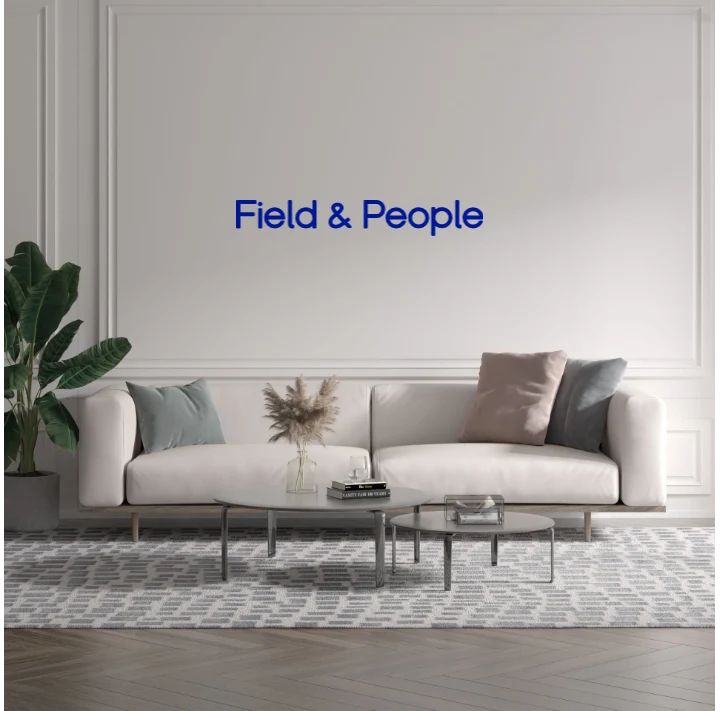 Custom text: Field & People