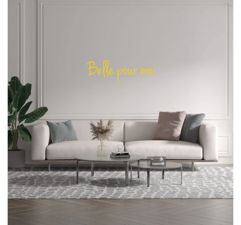 Custom text: Belle pour moi
