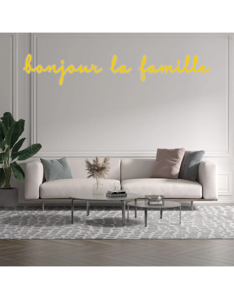 Custom text: bonjour la famille