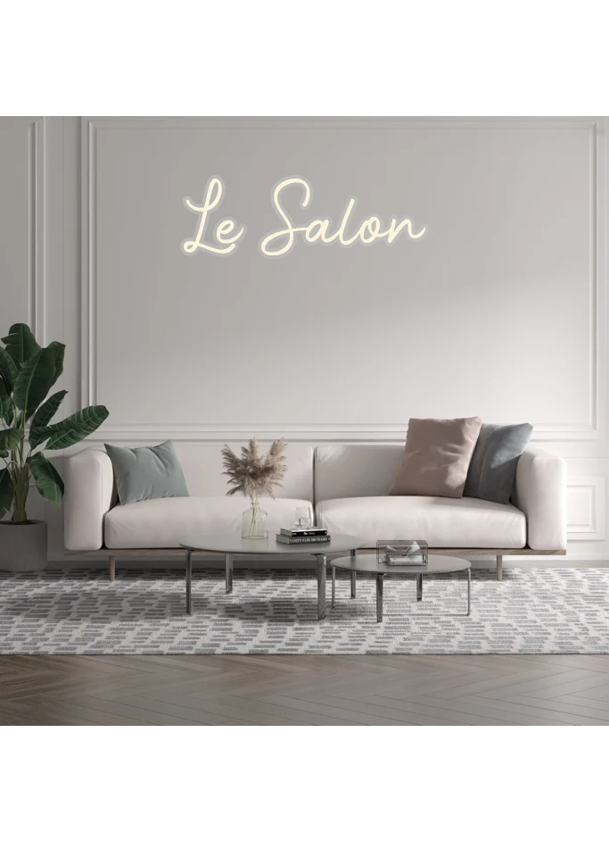 Custom text: Le Salon