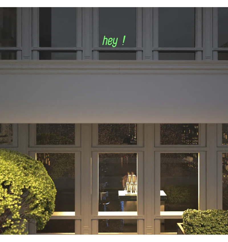 Custom text: hey !