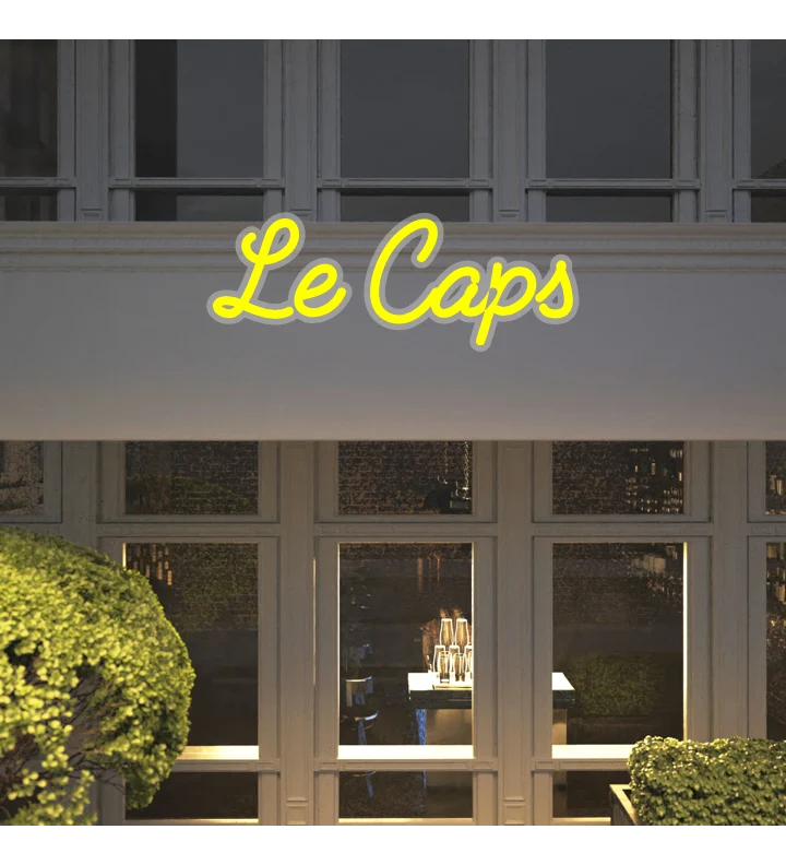 Custom text: Le Caps