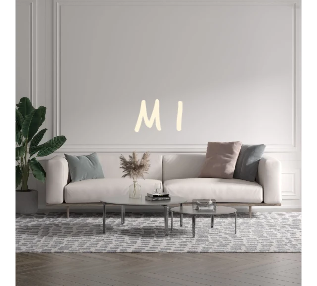 Custom text: M I