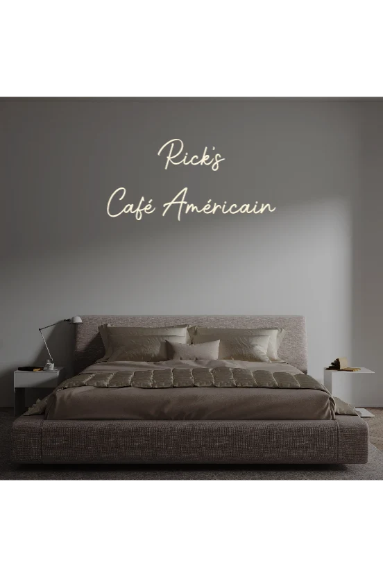 Custom text: Rick's Café Américain