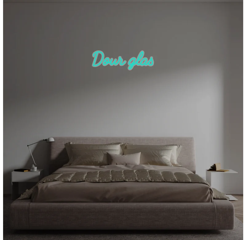 Custom text: Dour glas