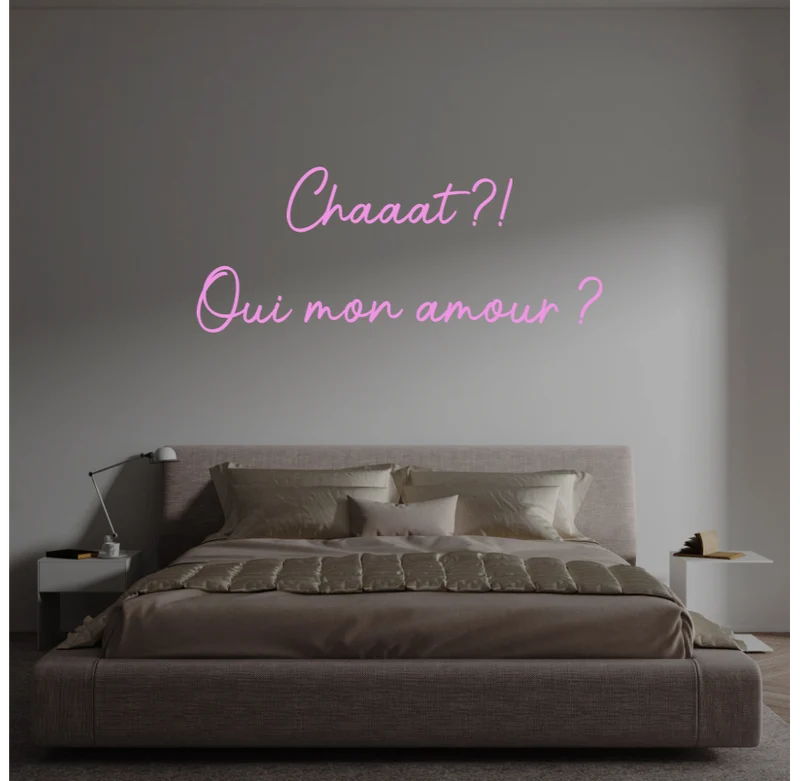 Custom text: Chaaat ?! Oui mon amour ?
