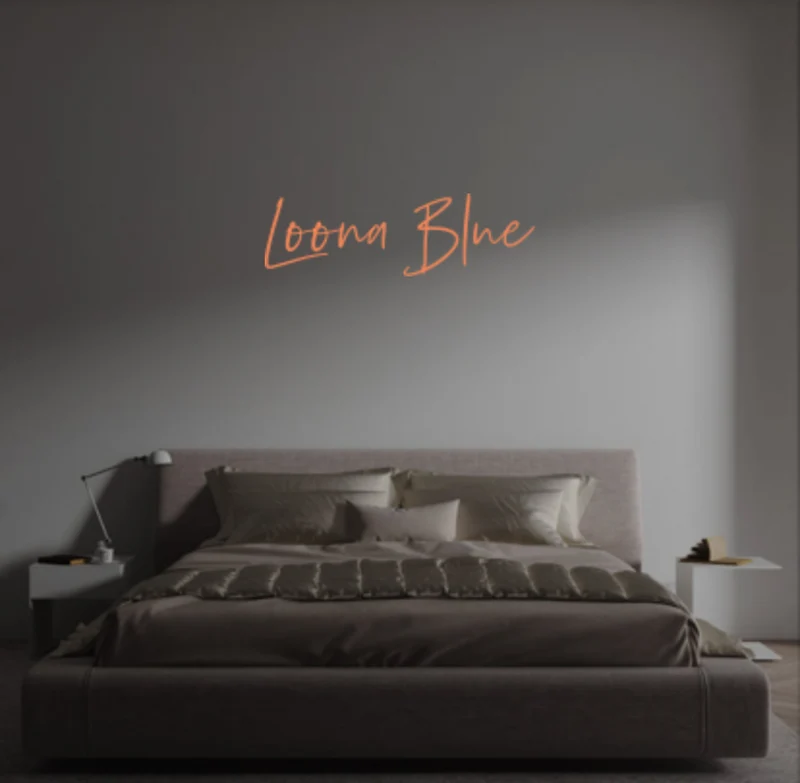 Custom text: Loona Blue