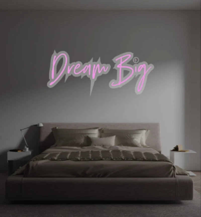 Custom text: Dream Big