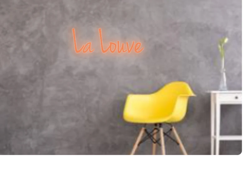 Custom text: La Louve