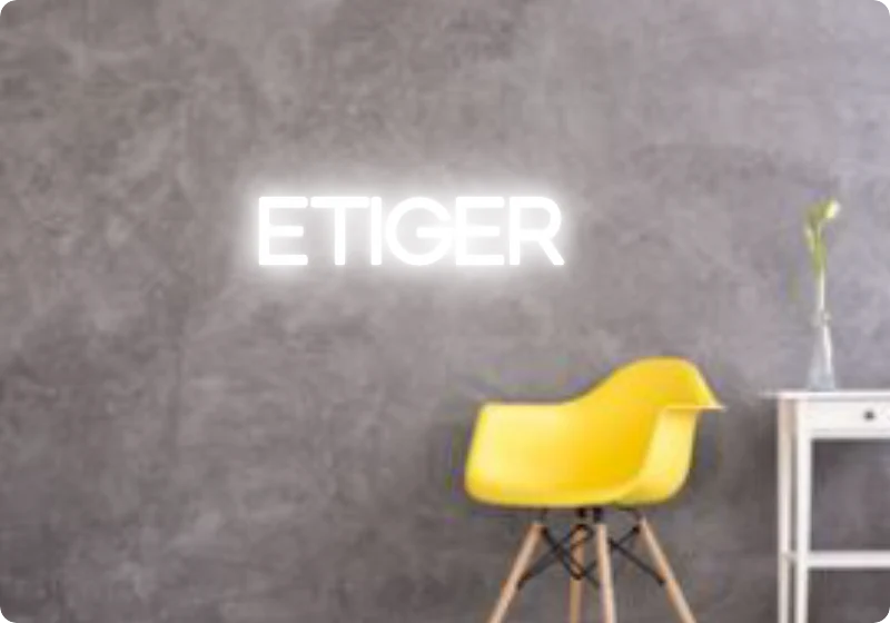 Custom text: ETIGER