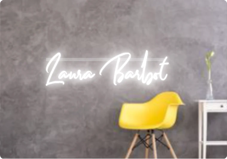 Custom text: Laura Barbot