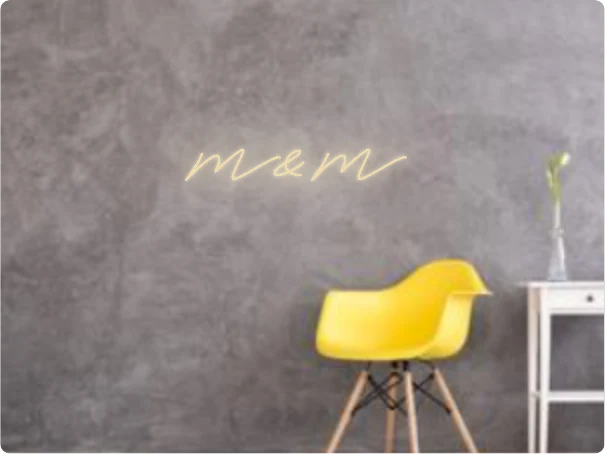Custom text: M&M