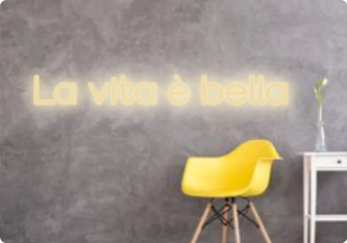 Custom text: La vita è bella